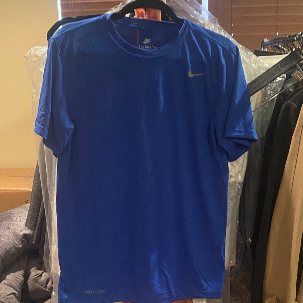 NWT Nike Men’s Dri-FIT Blue Performance T-shirt
